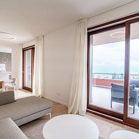 Bella Li - By Myhomeincomo Lejlighed *