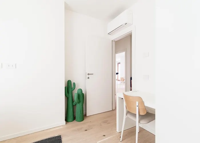 Bella Li - By Myhomeincomo * 梅纳焦